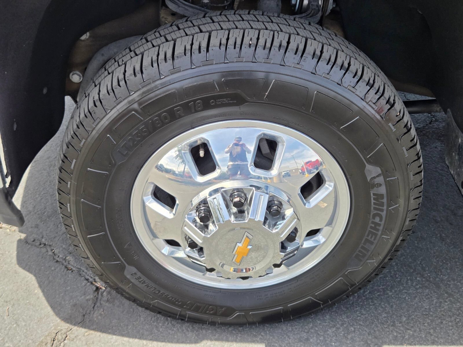 Used 2025 Chevrolet Silverado 3500 LT w/ Safety Package AWD/4WD image 9