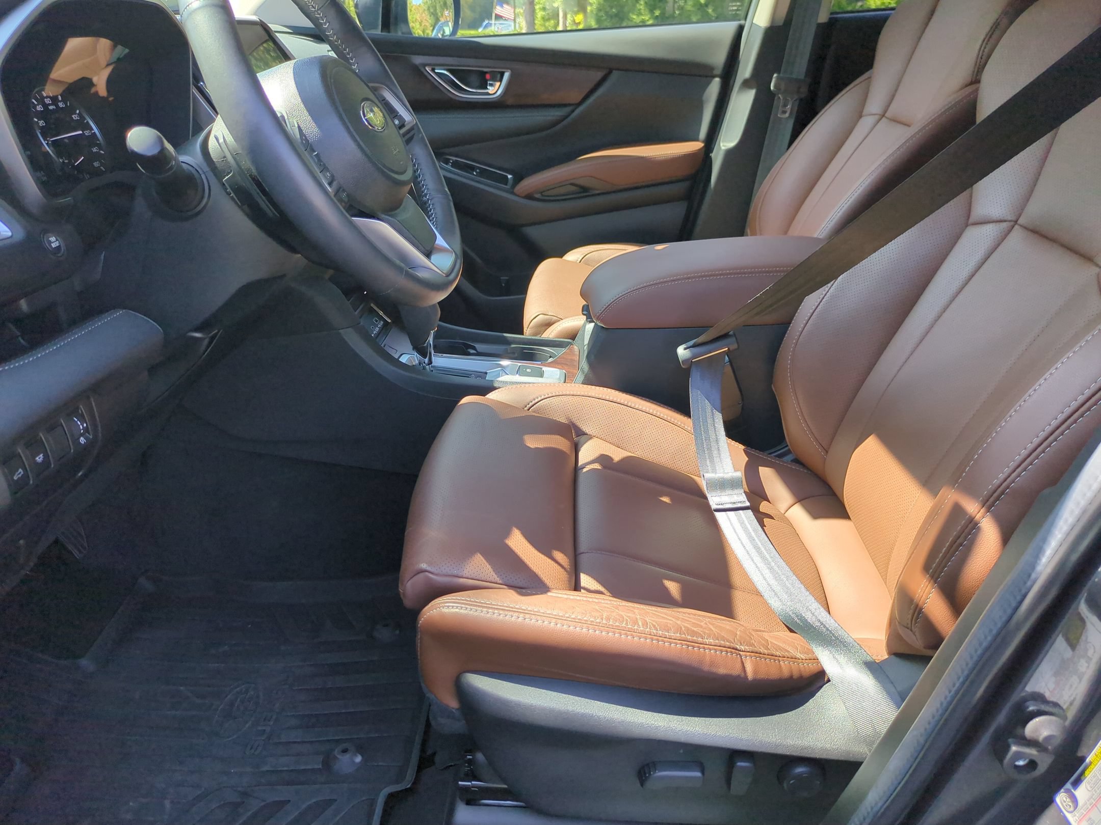 Used 2024 Subaru Ascent Touring w/ Popular Package #2 AWD/4WD image 13