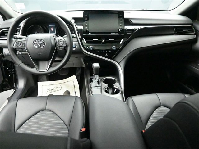 Used 2024 Toyota Camry SE image 22
