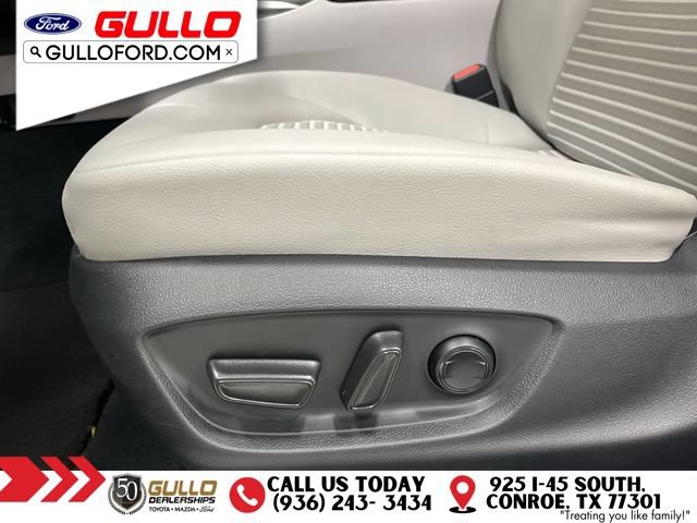 Used 2022 Toyota Camry SE FWD image 22