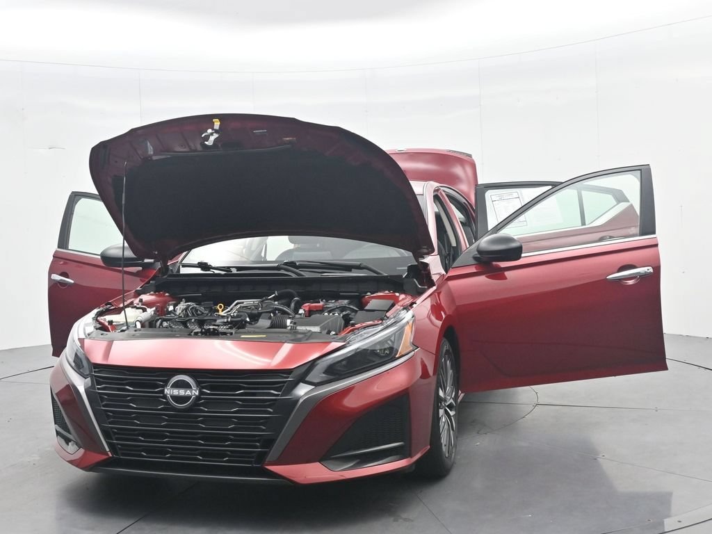 Used 2024 Nissan Altima 2.5 SV FWD image 48