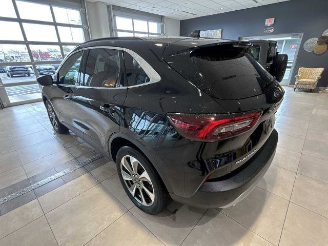 Certified 2023 Ford Escape Platinum AWD/4WD image 5