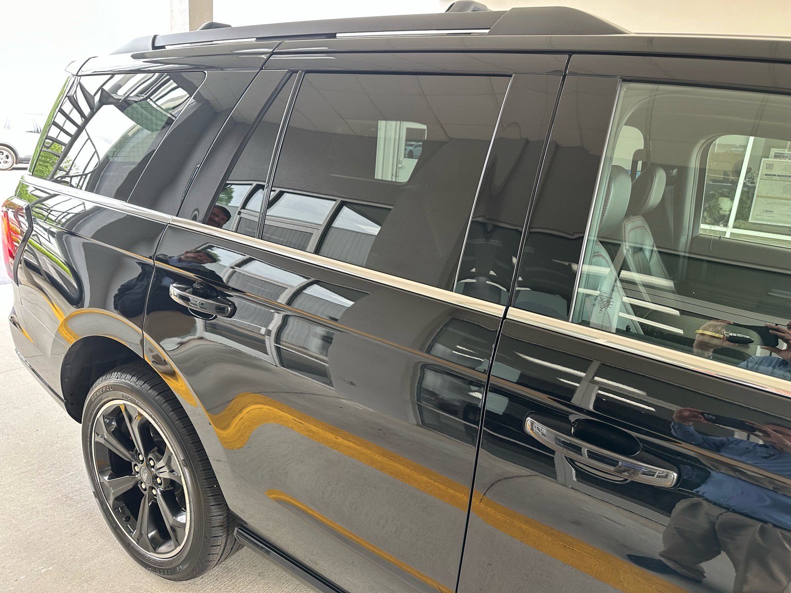 Certified 2023 Ford Expedition Limited AWD/4WD image 10