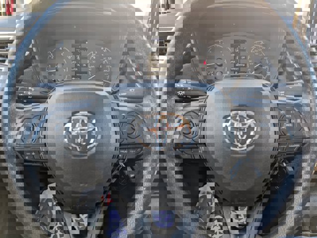 Used 2023 Toyota Corolla LE image 19