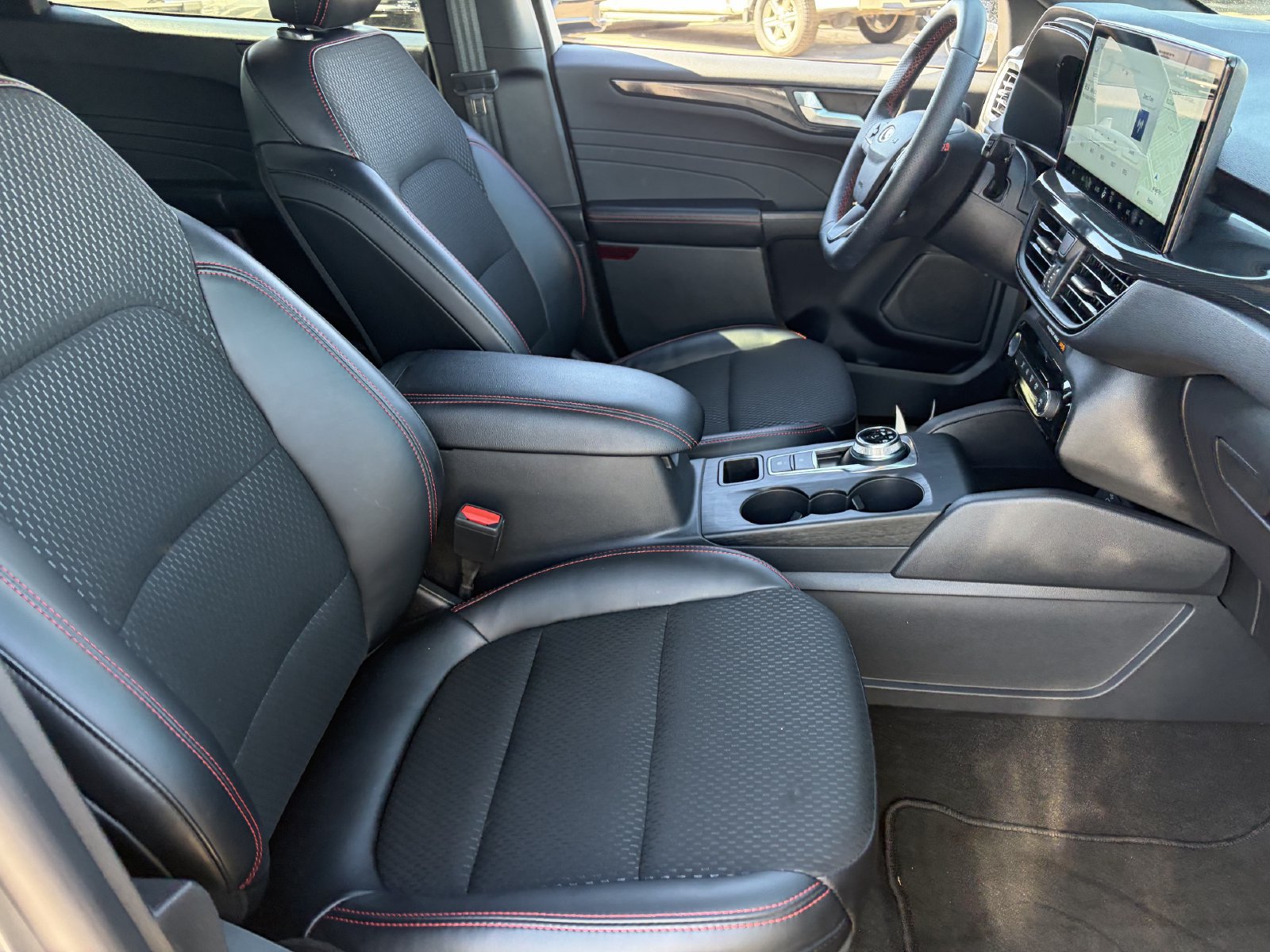 Certified 2025 Ford Escape ST-Line w/ Tech Pack #1 FWD image 13