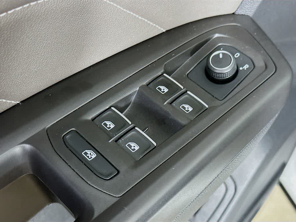 Used 2022 Volkswagen Atlas SEL AWD/4WD image 29