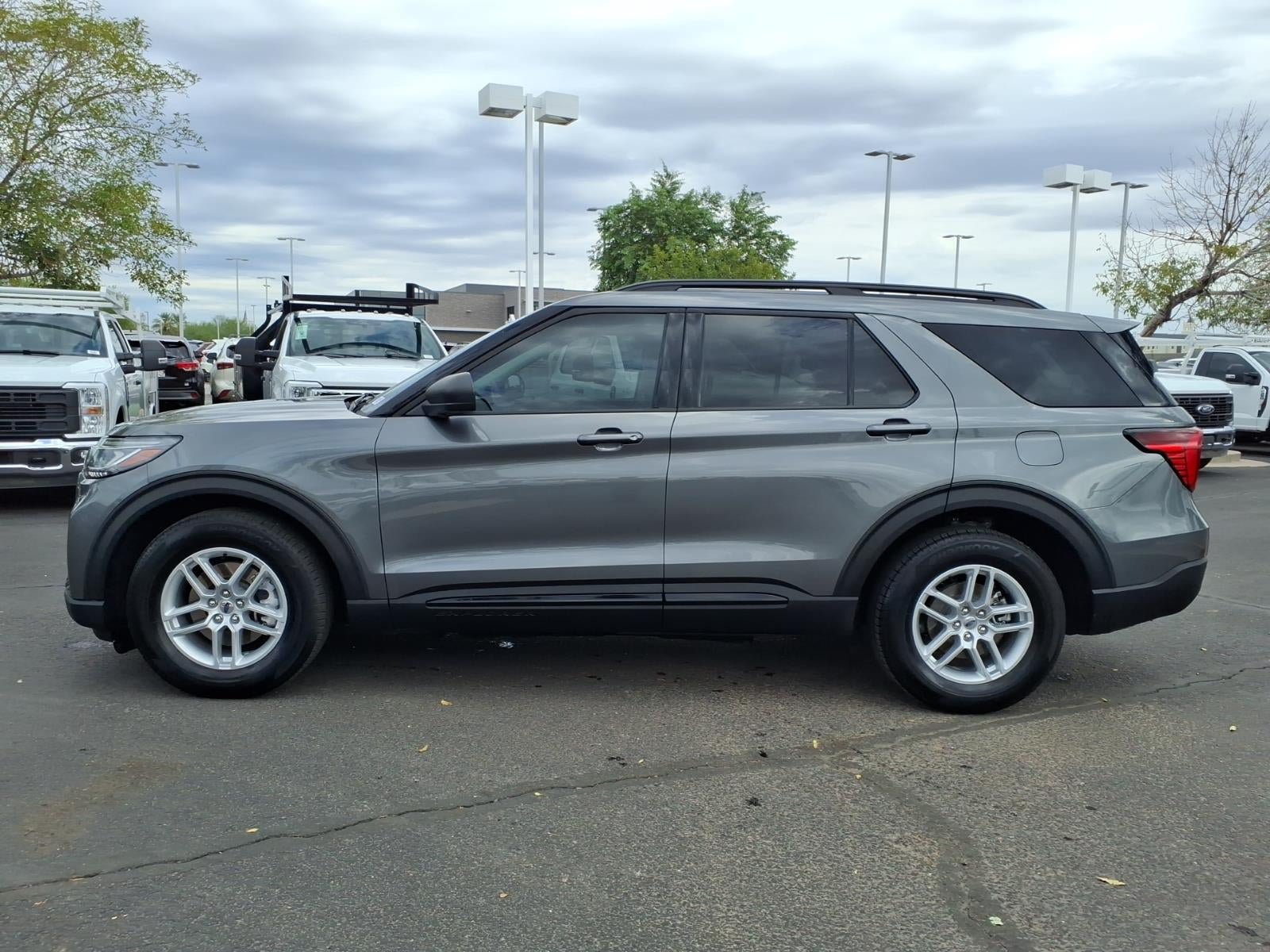 Certified 2026 Ford Explorer Active RWD image 7