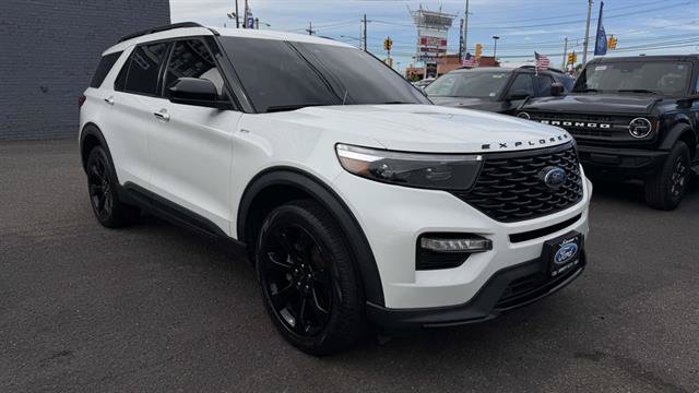 Certified 2023 Ford Explorer ST-Line w/ Class IV Trailer Tow Package AWD/4WD image 30