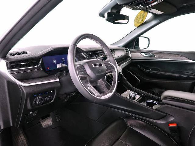 Used 2024 Jeep Grand Cherokee Limited 4xe AWD/4WD image 9
