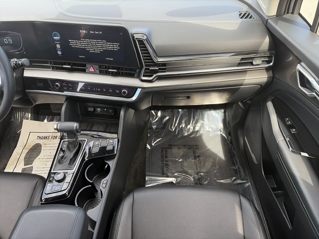 Used 2025 Kia Sportage EX w/ Premium Package FWD image 17