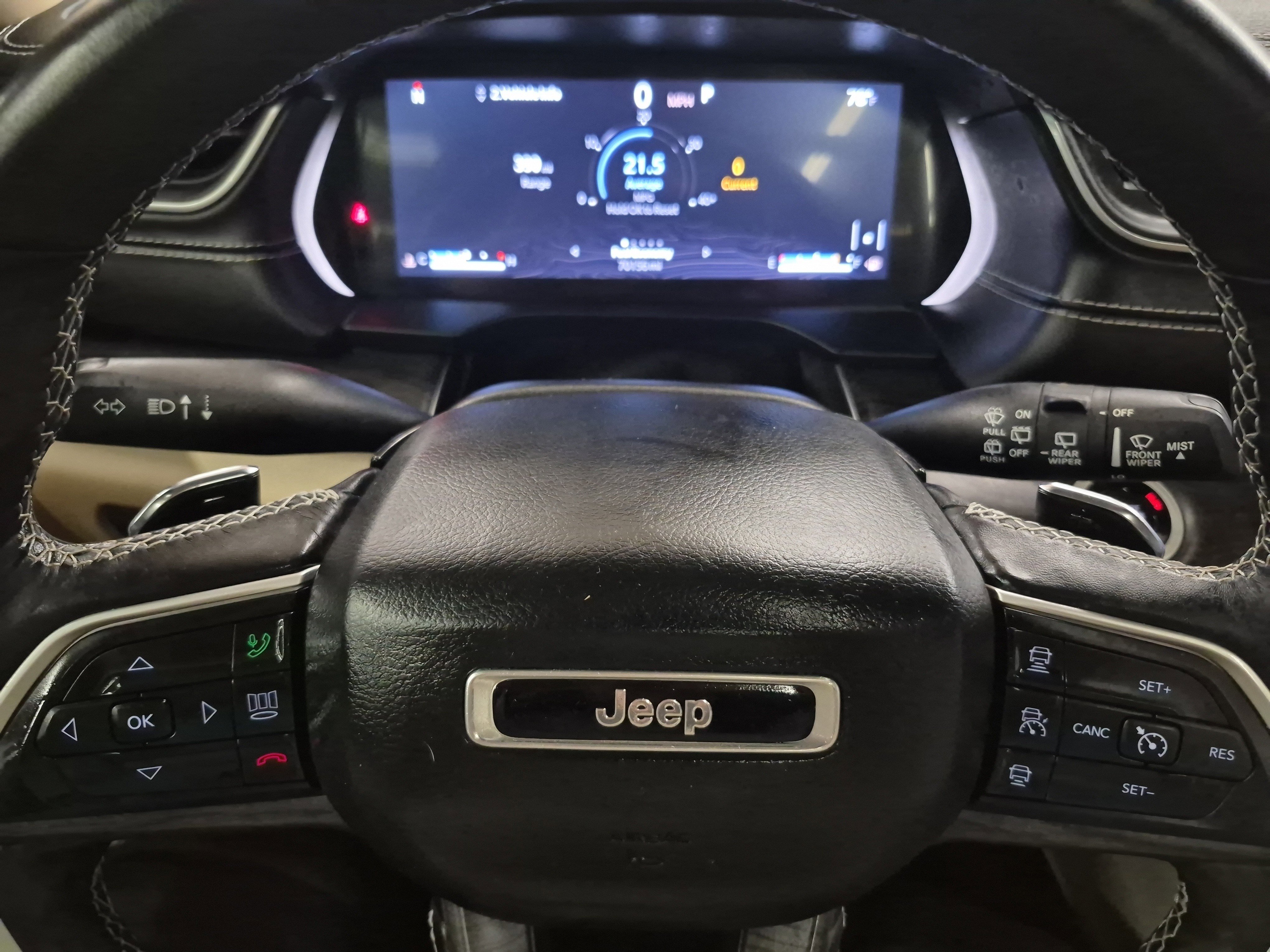 Used 2021 Jeep Grand Cherokee L Limited AWD/4WD image 27