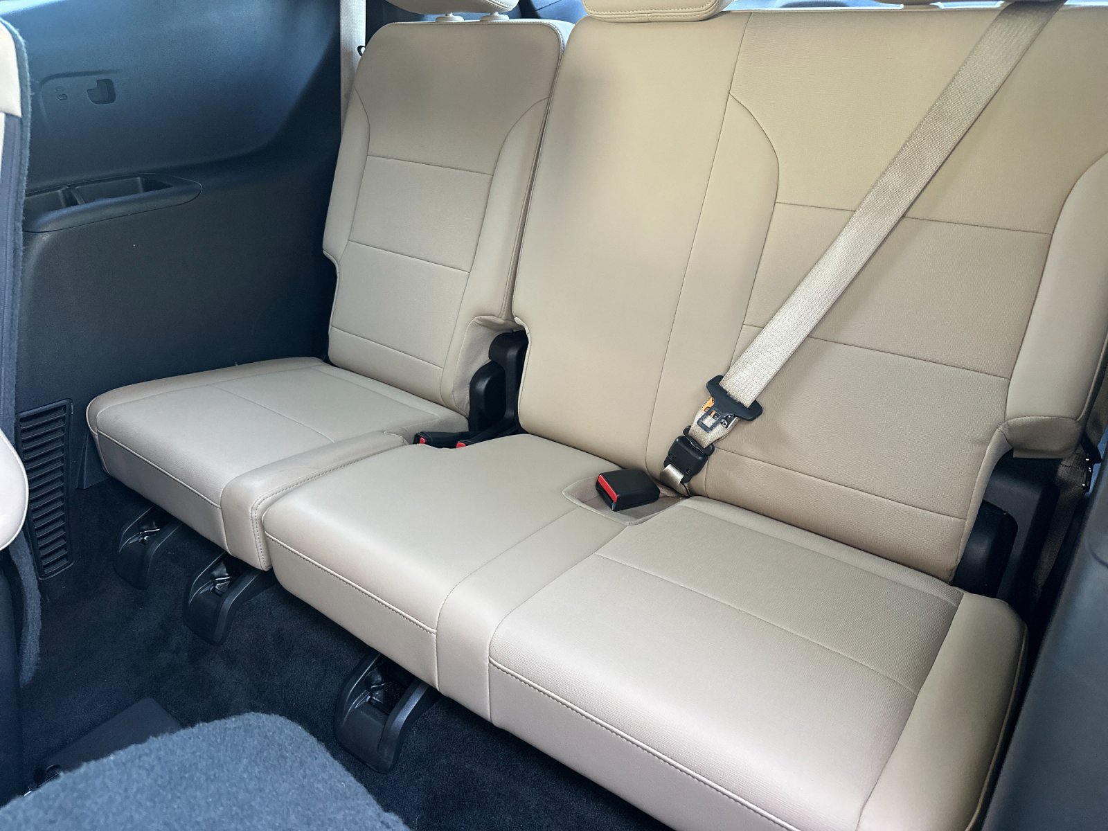 Used 2026 Buick Enclave Preferred w/ Power Package FWD image 17