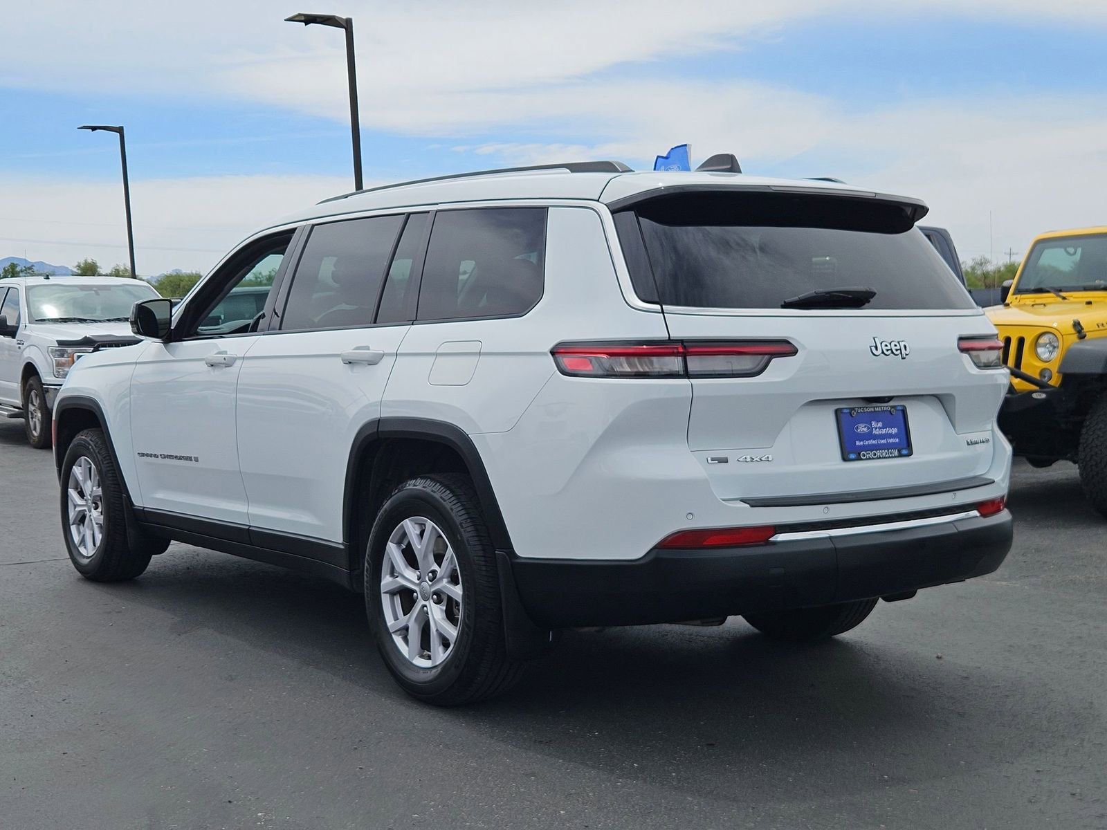Used 2021 Jeep Grand Cherokee L Limited AWD/4WD image 8