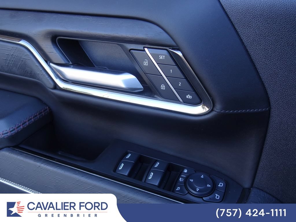 Used 2024 GMC Sierra 2500 AT4X AWD/4WD image 19