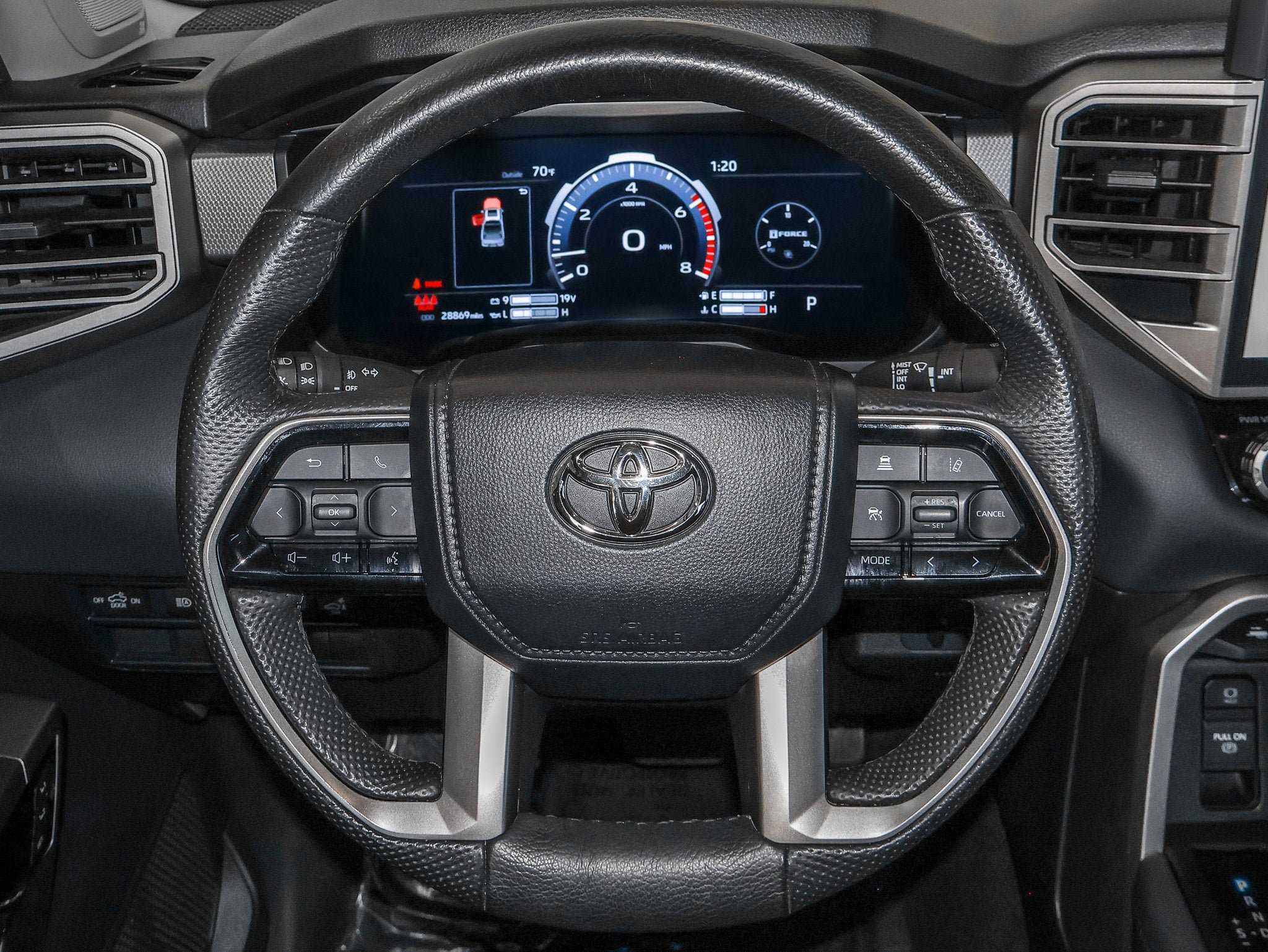 Used 2024 Toyota Tundra Limited AWD/4WD image 27