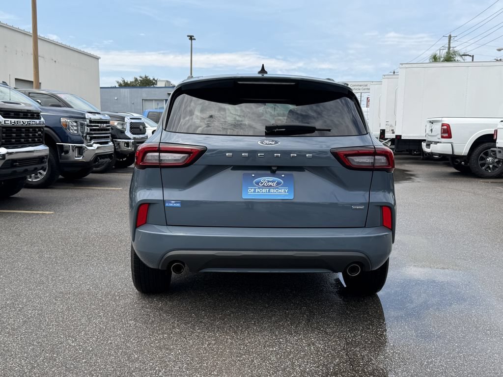 Certified 2023 Ford Escape ST-Line w/ Equipment Group 301A FWD image 4