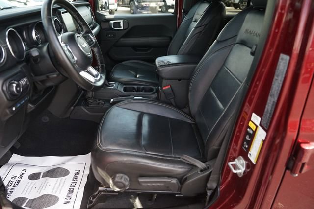 Used 2021 Jeep Wrangler Unlimited Sahara w/ Cold Weather Group AWD/4WD image 9