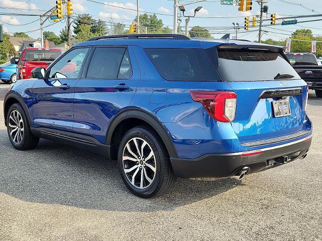 Certified 2022 Ford Explorer ST-Line w/ Class IV Trailer Tow Package image 2