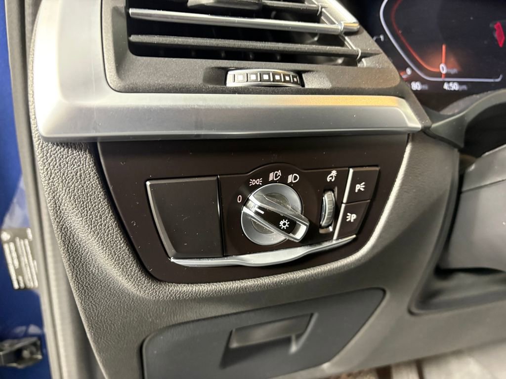Used 2022 BMW X3 xDrive30i w/ Convenience Package image 14