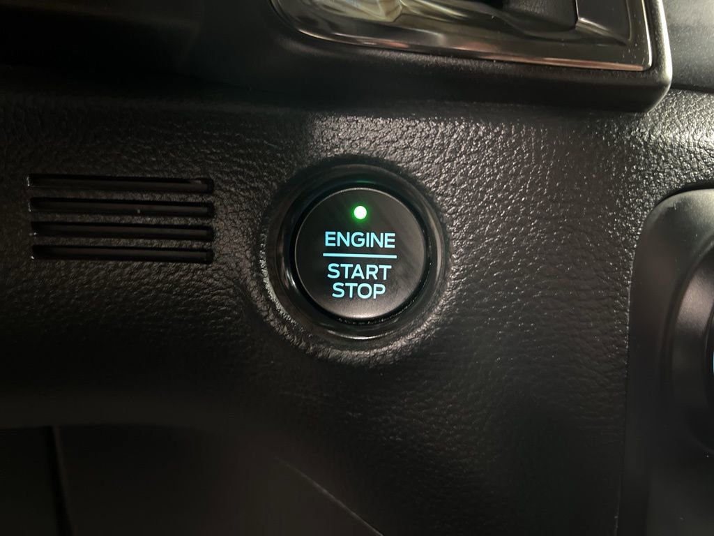 Certified 2022 Ford Ranger Lariat w/ Tremor Off-Road Package AWD/4WD image 17