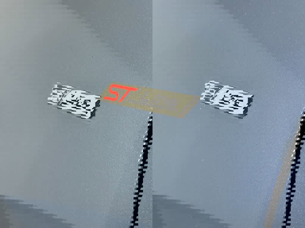 Certified 2024 Ford Escape ST-Line Elite w/ Premium Technology Package image 10