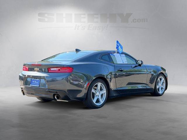 Used 2018 Chevrolet Camaro LT RWD image 10