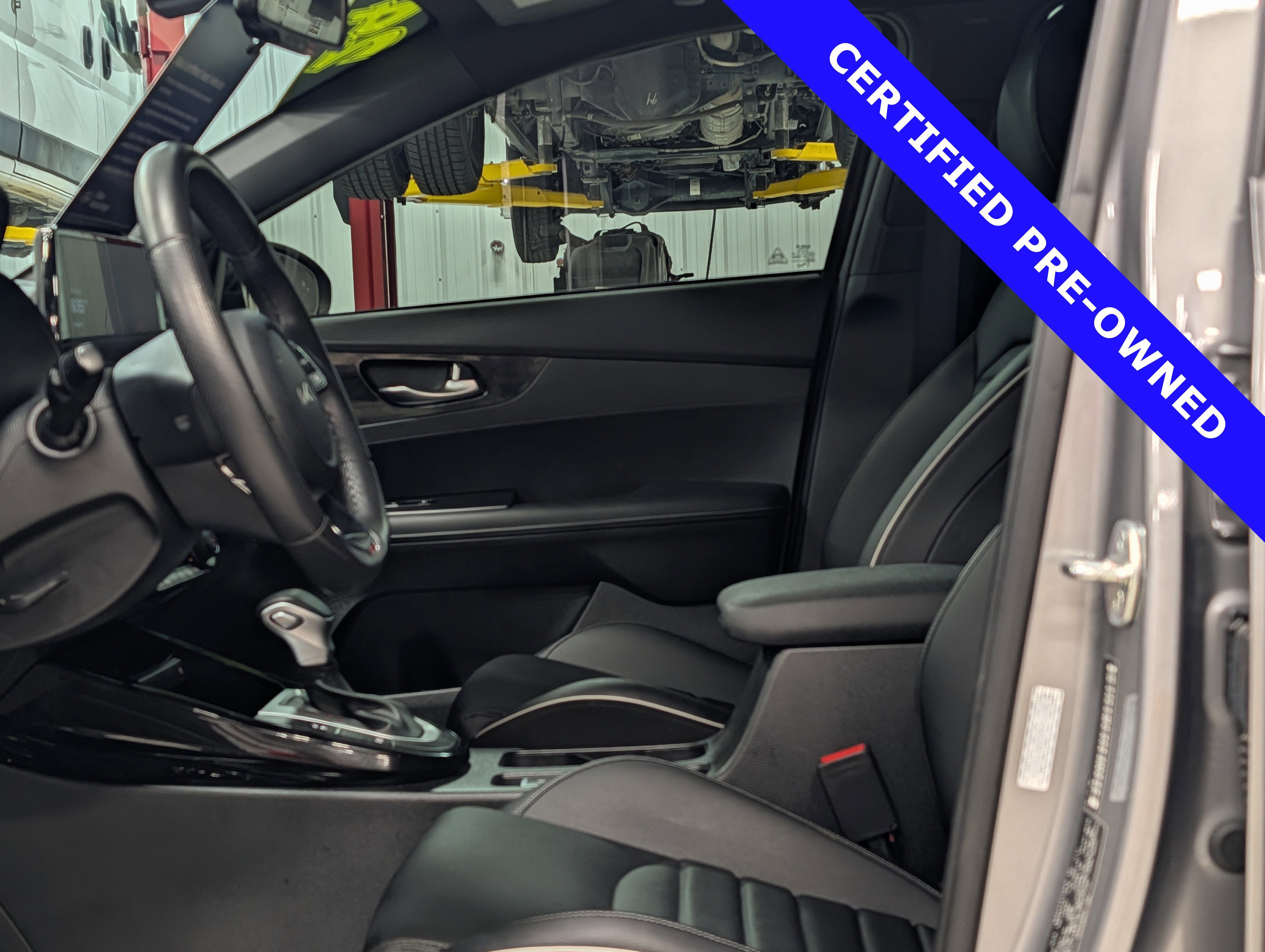 Used 2024 Kia Forte GT-Line w/ GT-Line Premium Package image 18