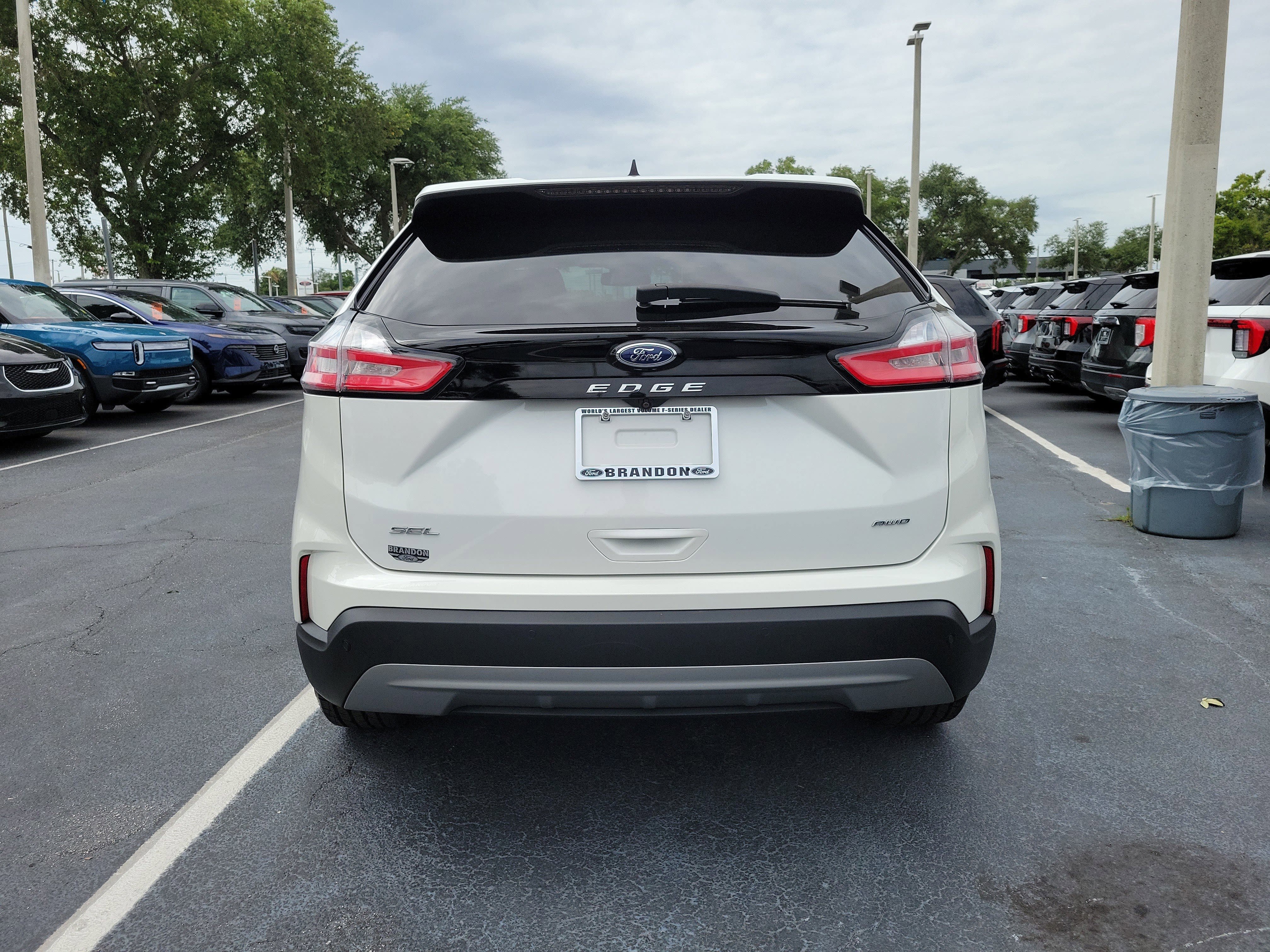 Certified 2022 Ford Edge SEL w/ Convenience Package AWD/4WD image 8