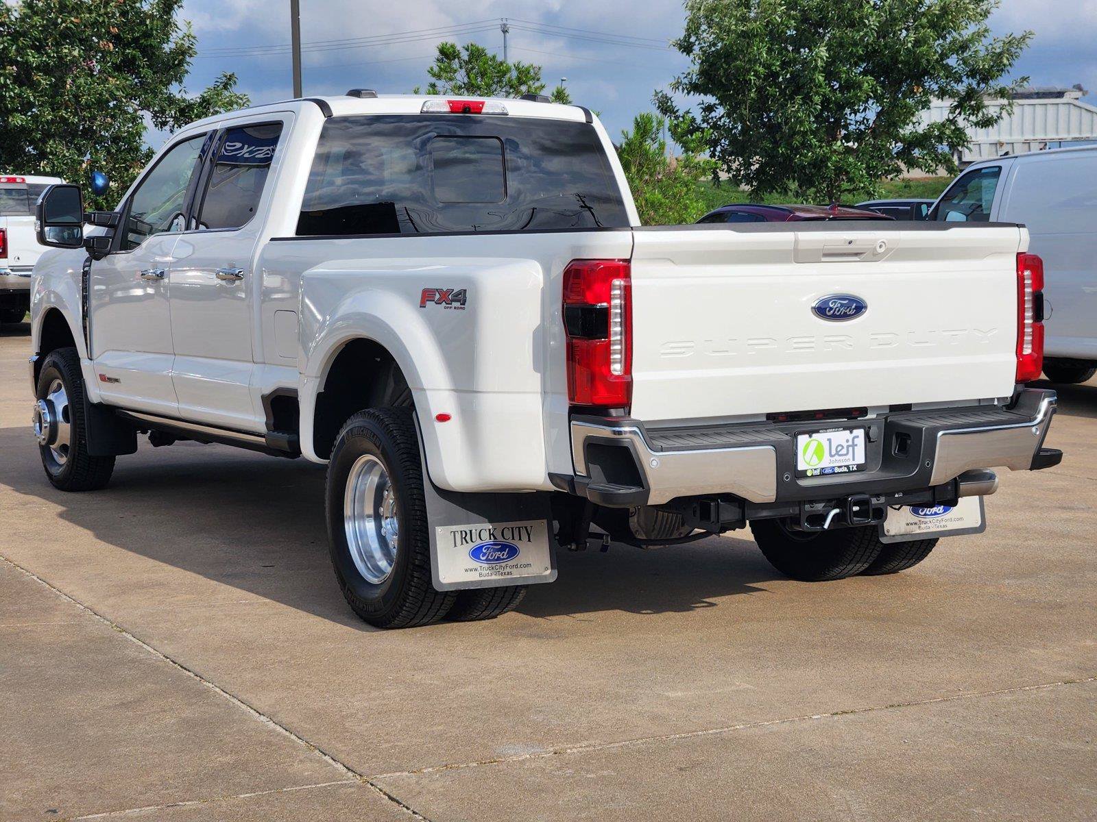 Certified 2025 Ford F350 Lariat w/ Lariat Ultimate Package AWD/4WD image 7