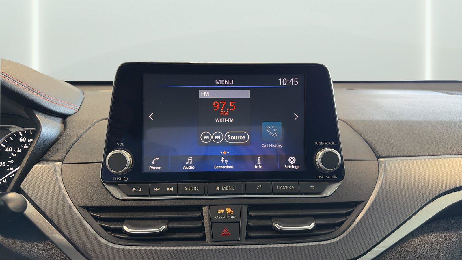 Used 2024 Nissan Altima 2.5 SR FWD image 18