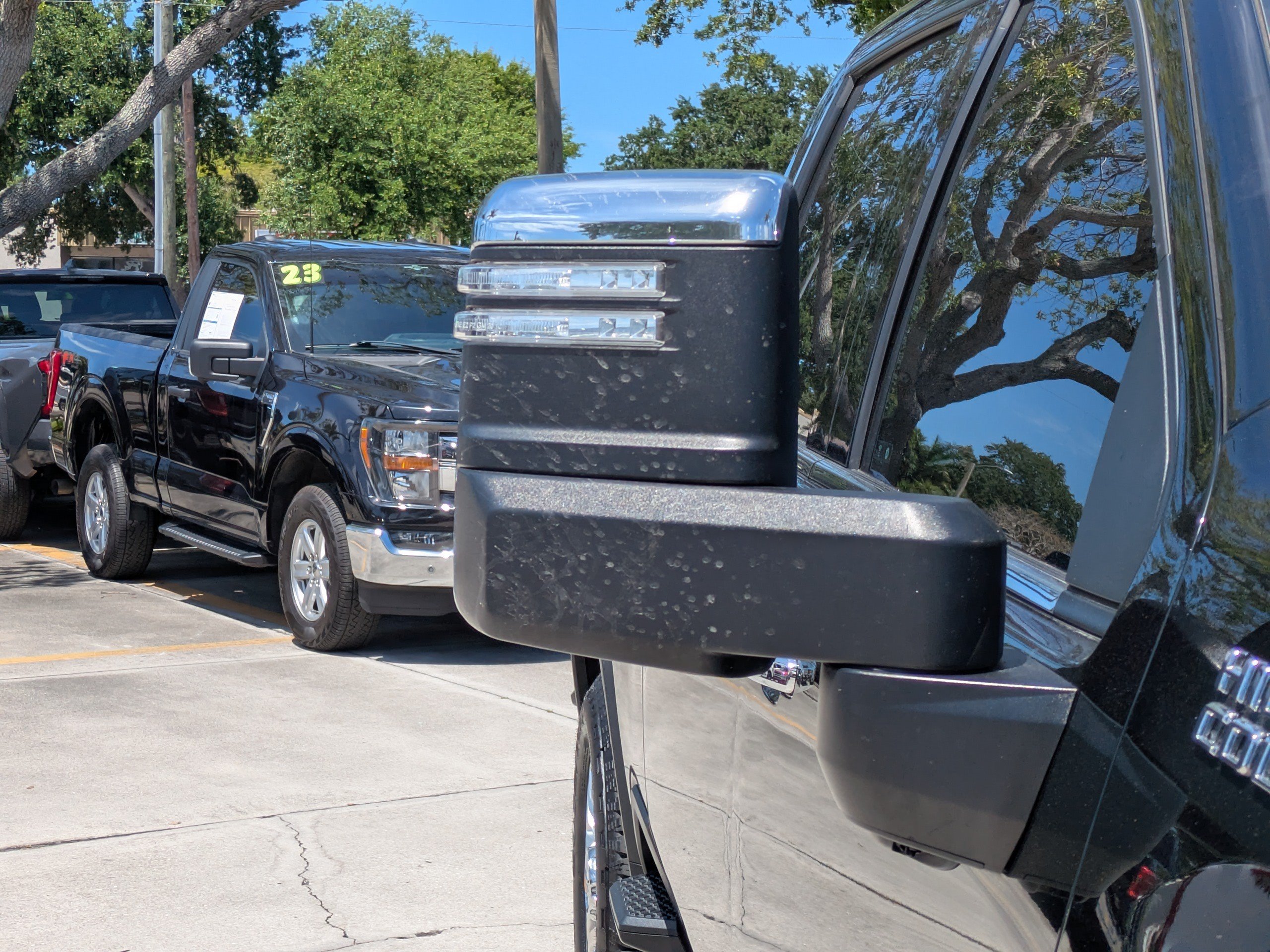 Used 2023 Chevrolet Silverado 2500 High Country AWD/4WD image 10
