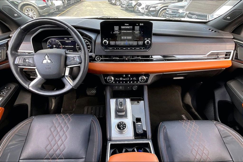 Used 2023 Mitsubishi Outlander SEL AWD/4WD image 14