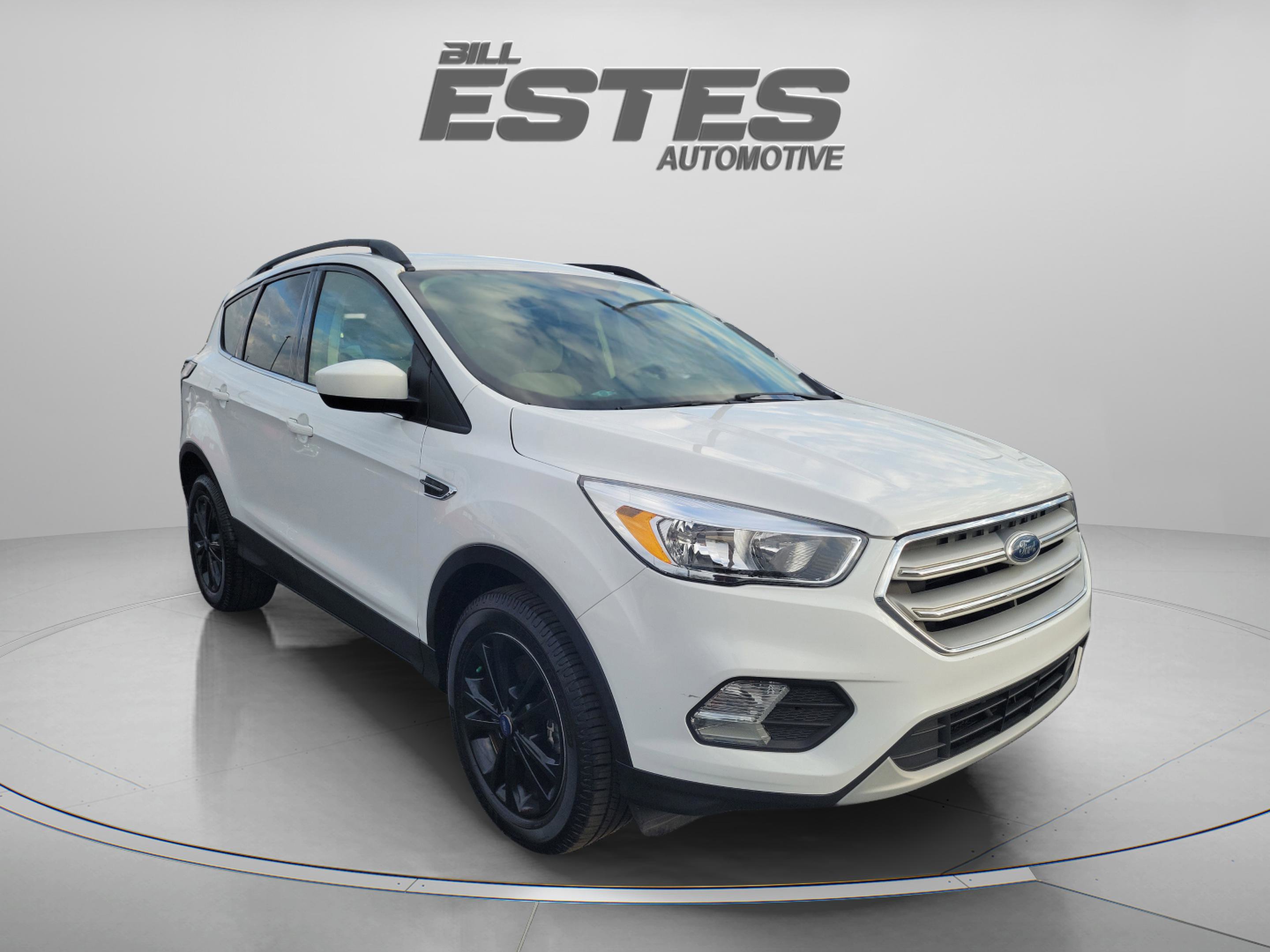 Certified 2018 Ford Escape SE w/ SE Sync 3 Package AWD/4WD image 5