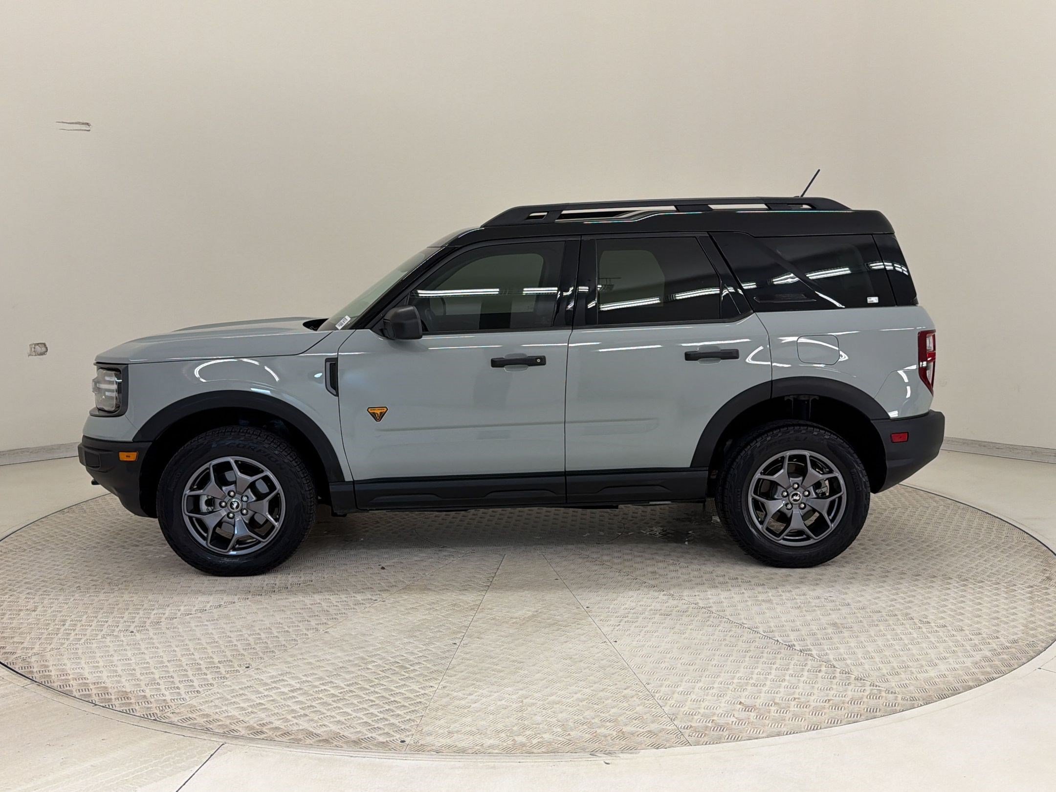 Certified 2023 Ford Bronco Sport Badlands AWD/4WD image 2
