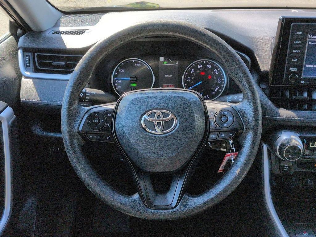 Used 2022 Toyota RAV4 LE AWD/4WD image 13