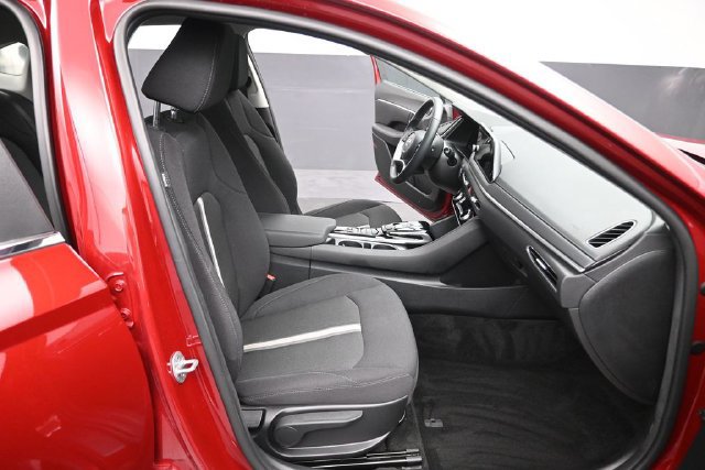 Used 2023 Hyundai Sonata SEL w/ Convenience Package FWD image 30