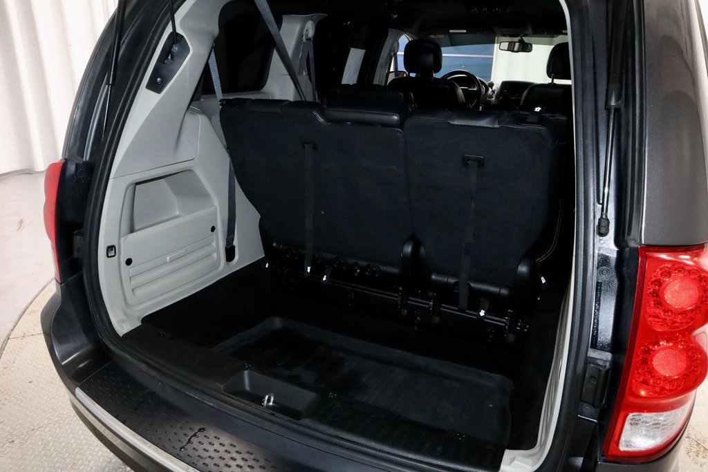 Used 2017 Dodge Grand Caravan SXT image 15