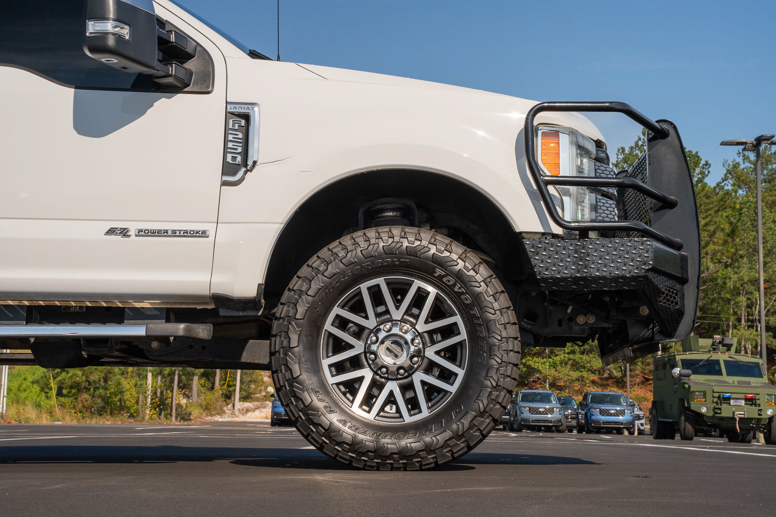 Certified 2019 Ford F250 Lariat w/ Lariat Value Package AWD/4WD image 10