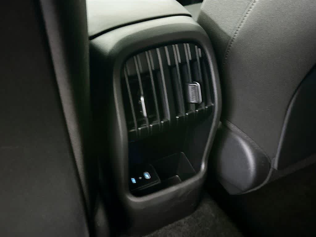 Used 2025 Hyundai Kona SEL FWD image 13