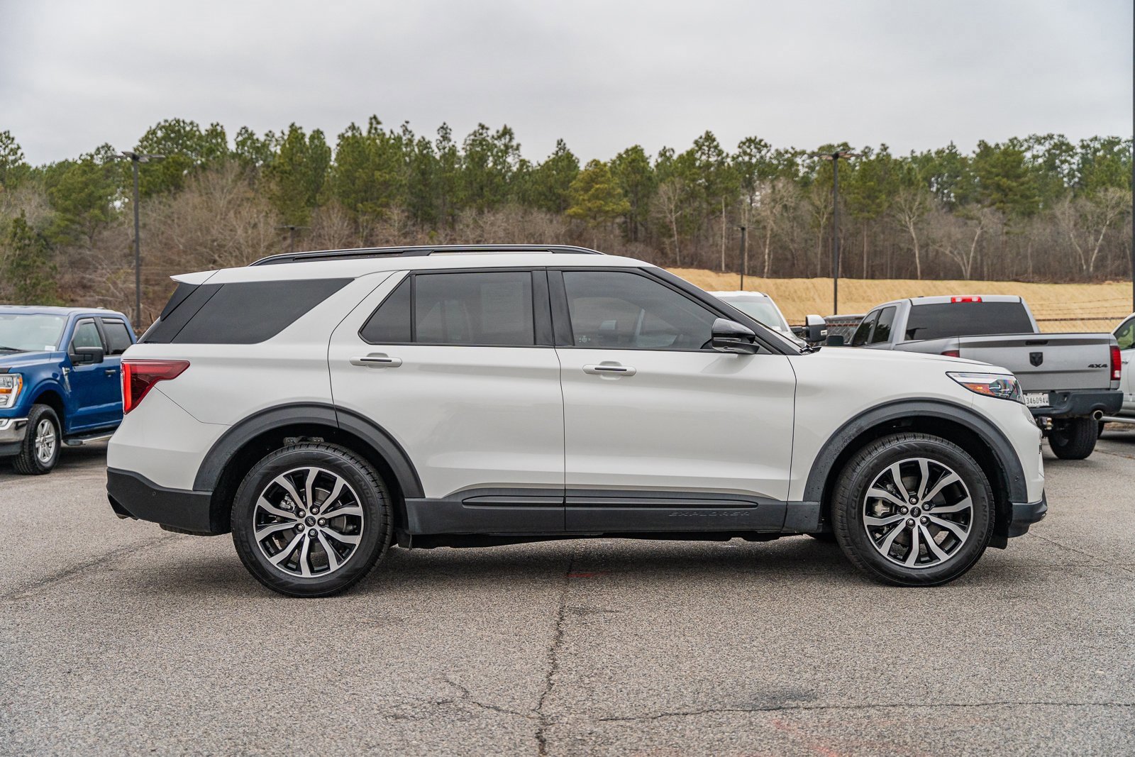 Certified 2020 Ford Explorer ST w/ Premium Technology Package image 7