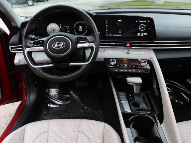 Used 2024 Hyundai Elantra Limited FWD image 18