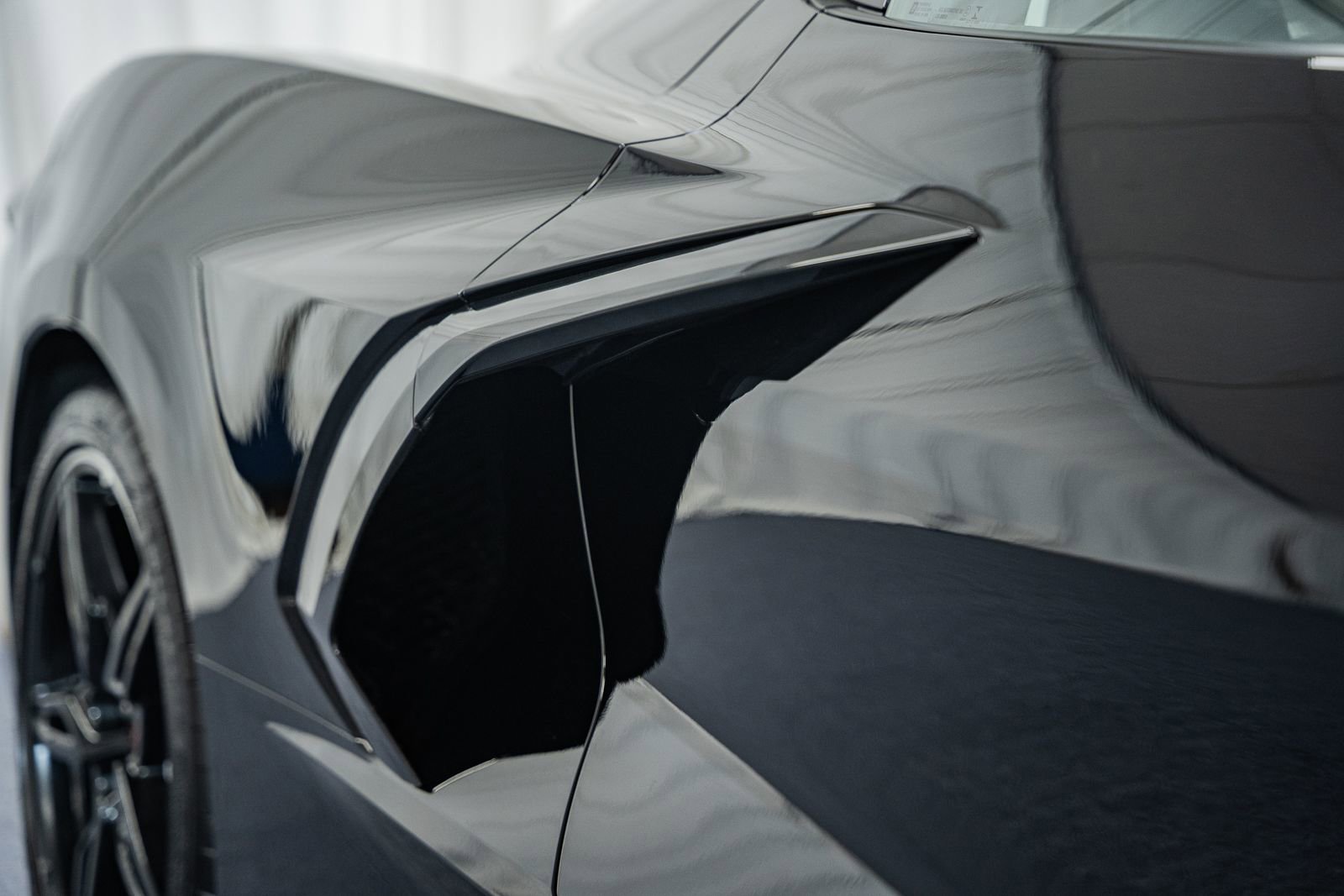 Used 2022 Chevrolet Corvette Stingray Coupe w/ 1LT image 19