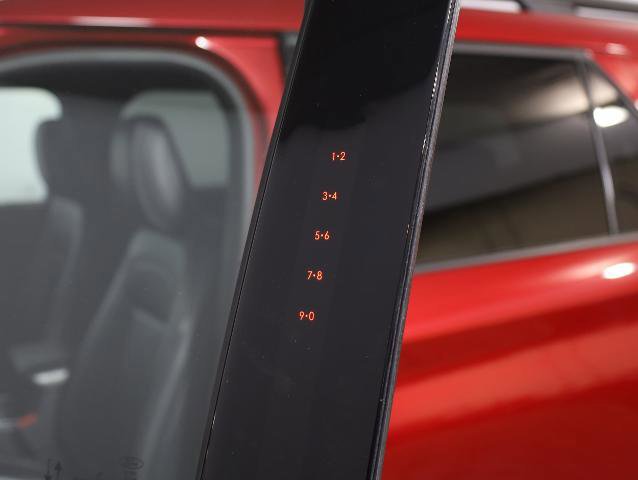 Certified 2020 Ford Explorer XLT w/ Equipment Group 202A image 25