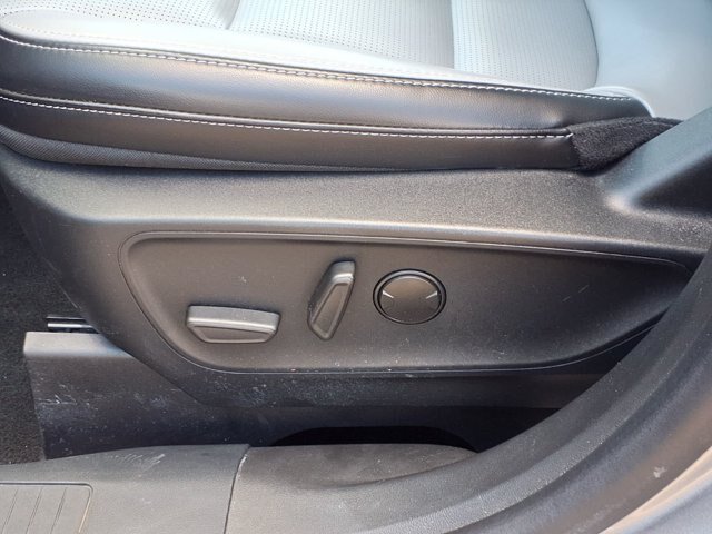Certified 2024 Ford Escape Platinum AWD/4WD image 5