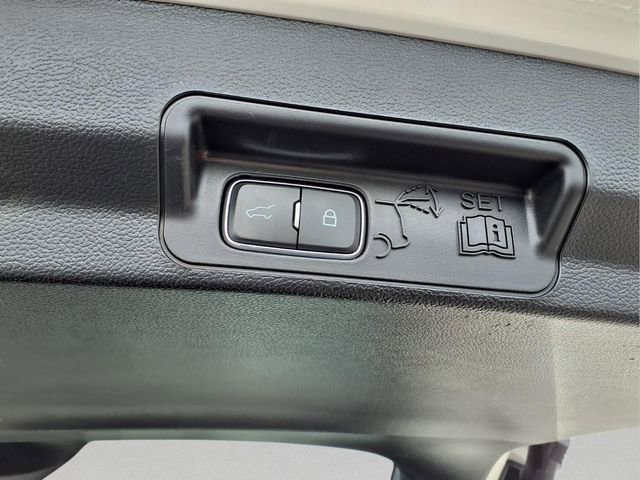 Certified 2024 Ford Explorer XLT w/ Equipment Group 202A AWD/4WD image 11