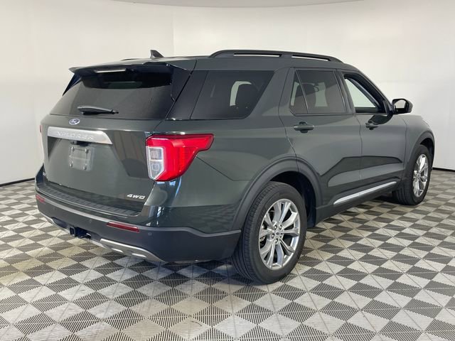 Certified 2023 Ford Explorer XLT w/ Equipment Group 202A AWD/4WD image 17