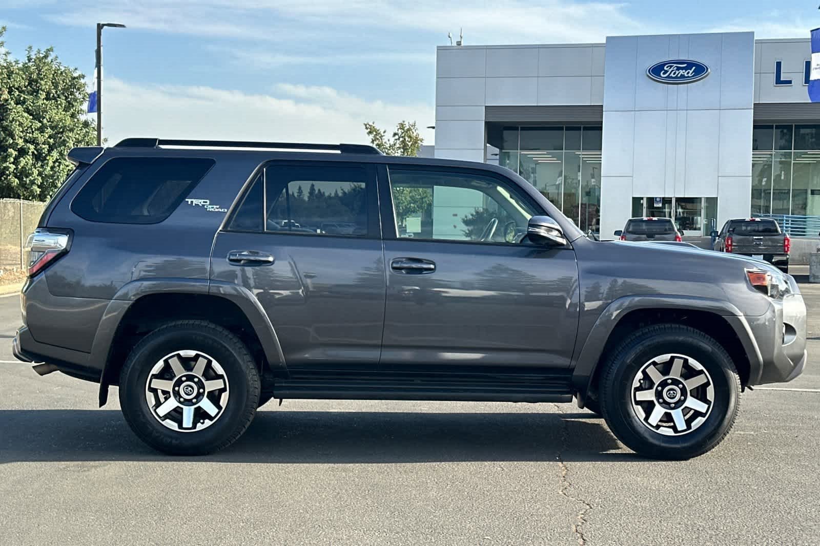 Used 2022 Toyota 4Runner TRD Off-Road Premium image 6