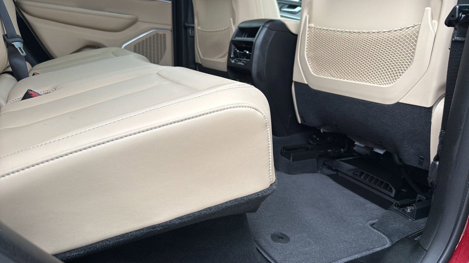 Used 2023 Jeep Grand Cherokee Limited RWD image 26