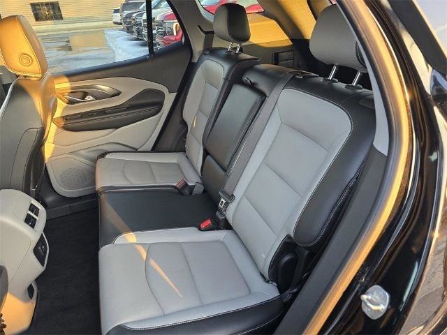 Used 2022 GMC Terrain SLT w/ Infotainment Package II image 19