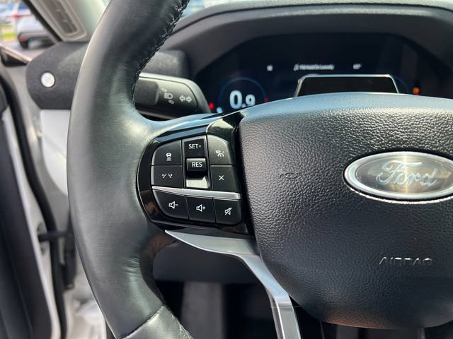 Certified 2025 Ford Explorer Platinum w/ LUX Leather Package AWD/4WD image 16